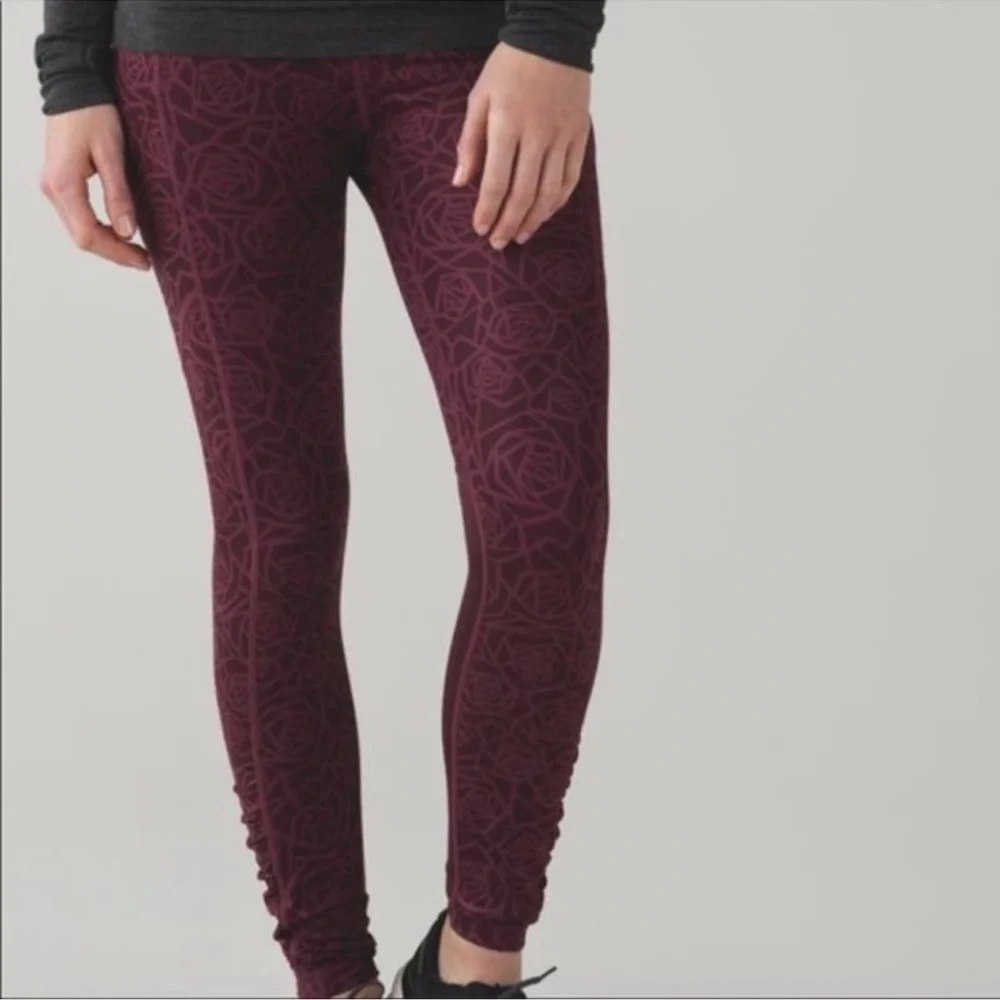 Lululemon High Times Pants Leggings Size‎ 6 Posey Rose Bordeaux Luxtreme